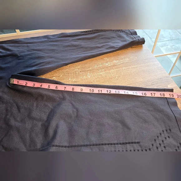 LIVI Lane Bryant Seamless Capri Legging Women's Plus 22/24 22 24 or 3X - Picture 9 of 9